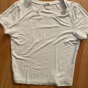 White cropped T-shirt